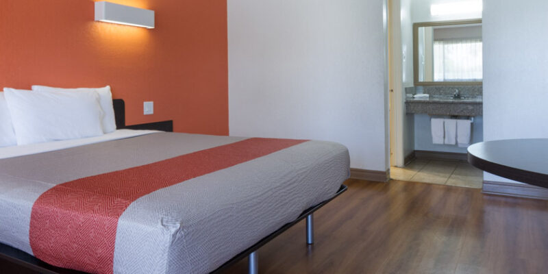 Motel 6 Claremont
