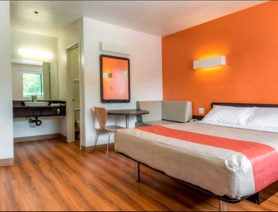 Motel 6